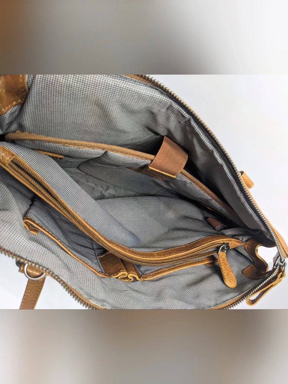 Spikes & Sparrow Padded Leather Laptop Commuter Conv Crossbody, Brandy Cognac